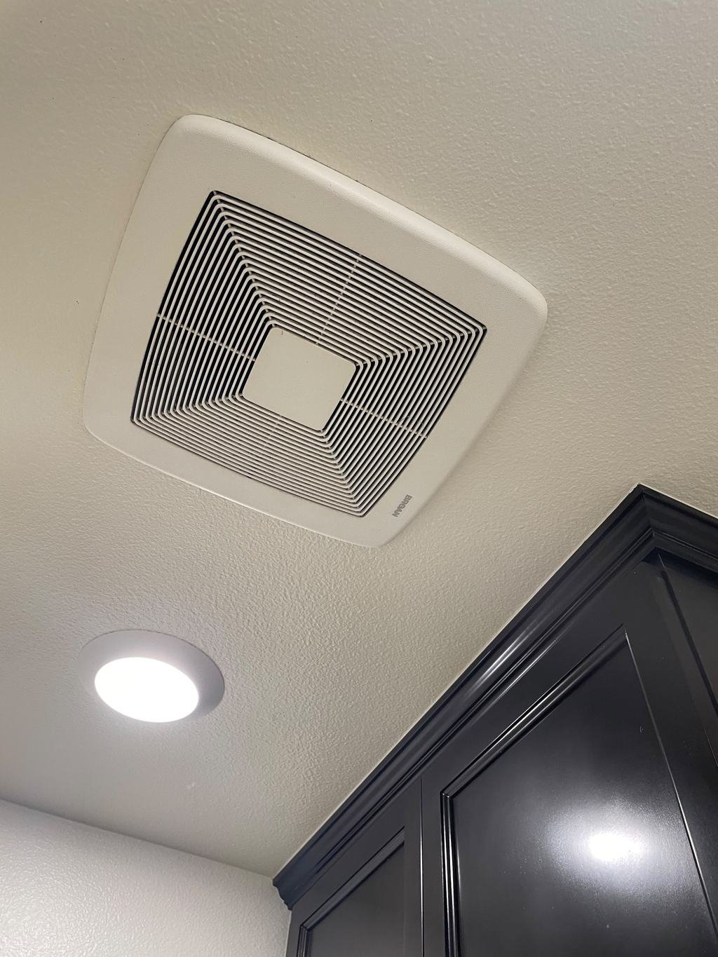 Dust-free exhaust vent